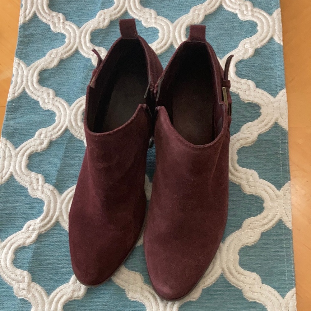 Gently used ankle boots